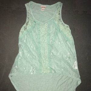 teal tank top